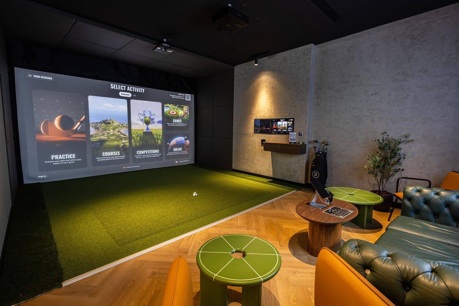 Five Iron Golf UAE indoor simulator bay with Trackman technology