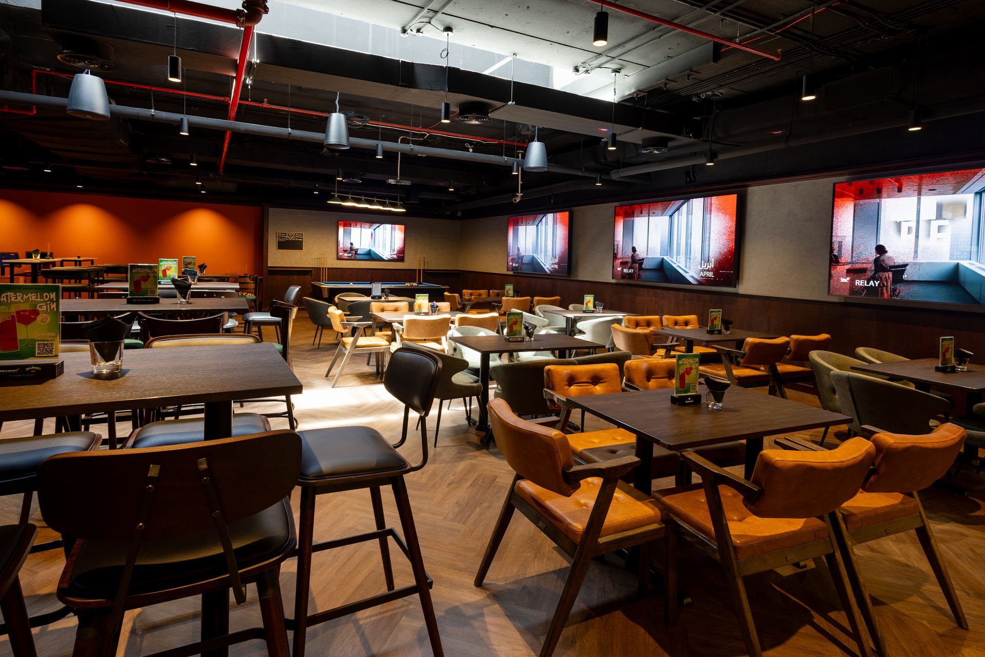 Dirty Birdie Sports Bar screens