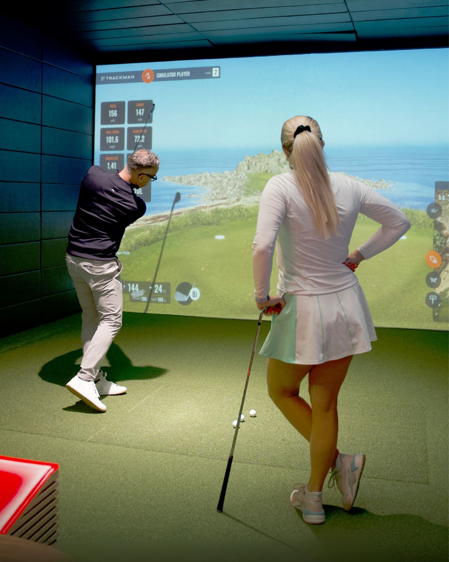 Five Iron Dubai Marina golf simulator bay